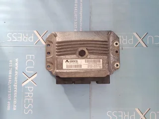 Renault Megan Scenic Computer Box  ECU 8200321263 8200387138 21584288-2B 5236 164556 S3000 R3800 ex
