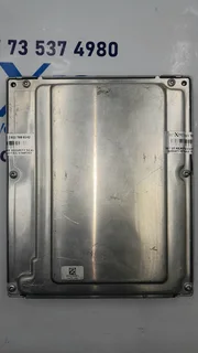 Mercedes Benz SL600 R230 2007-2011 ME2.7.2 ECU 2751501179 0261201536