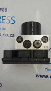 Nissan Navara NP300 D40 2.5DCI 2008 ABS Pump 06.2109-5145.300.0404-911E.0.....