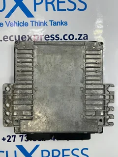 Nissan Pathfinder Xtrail Navara 5.6I ECU (3D) MEC83-560 B1 5526 3C