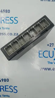 Opel Astra J 1.4 16V 2009-2015 BCM BSI 13591610 Yellow Red...