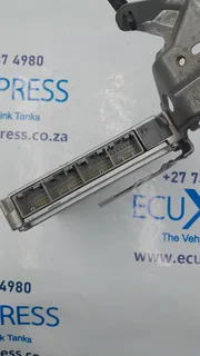 Toyota HIlux KUN25 2005 ECU 89661-0K410 MB175800-6763 12V