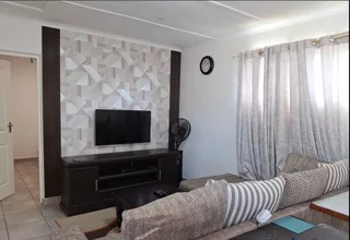 Charming 2-Bedroom Townhouse in a Quiet Complex in Gonubie