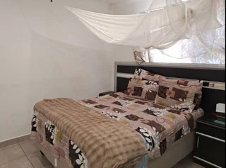 Charming 2-Bedroom Townhouse in a Quiet Complex in Gonubie