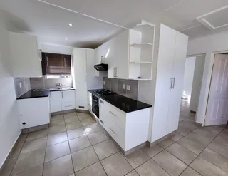 Charming 2-Bedroom Townhouse in a Quiet Complex in Gonubie