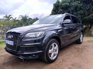 AUDI Q7 3.0 TDI QUATTRO S-LINE 7 SEATER