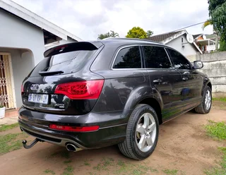 AUDI Q7 3.0 TDI QUATTRO S-LINE 7 SEATER