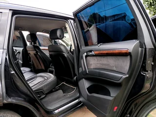 AUDI Q7 3.0 TDI QUATTRO S-LINE 7 SEATER