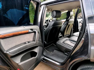 AUDI Q7 3.0 TDI QUATTRO S-LINE 7 SEATER