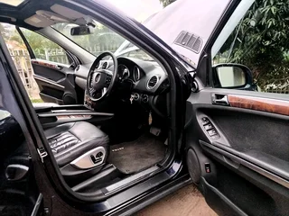 MERCEDES BENZ ML 350 4MATIC A.T