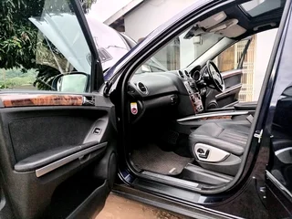 MERCEDES BENZ ML 350 4MATIC A.T