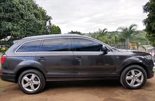 AUDI Q7 3.0 TDI QUATTRO S-LINE 7 SEATER