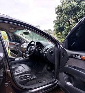 AUDI Q7 3.0 TDI QUATTRO S-LINE 7 SEATER