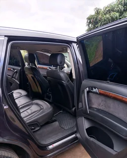 AUDI Q7 3.0 TDI QUATTRO S-LINE 7 SEATER