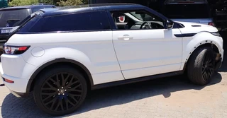 Land Rover used spares - Range Rover Evoque 3 door breaking for parts
