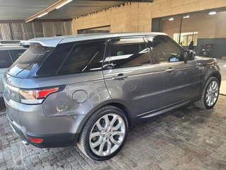 Land Rover used spares - Range Rover Sport breaking for parts