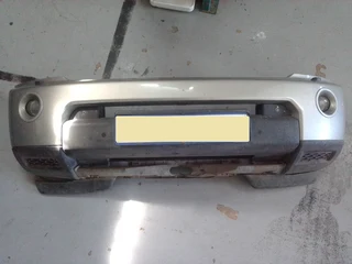 Land Rover used spares - Discovery 4 SE Front bumper for sale