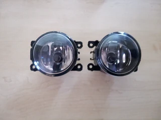 Land Rover spares - Brand new fog lamps for Discovery 4 for sale