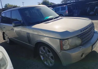 Land Rover used spares - Range Rover Vogue stripping for spares