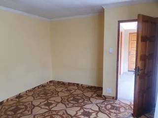 Room - Ad posted by Thulani Kekana
