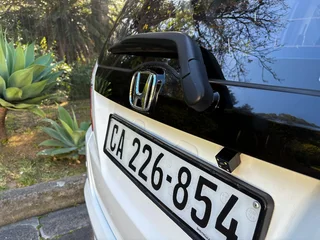 2012 Honda Jazz Hatchback 1.5 Elegance Automatic