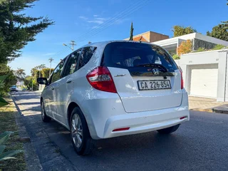 2012 Honda Jazz Hatchback 1.5 Elegance Automatic