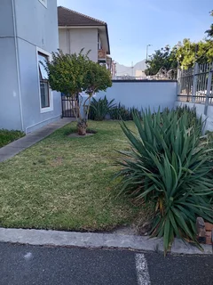2 Bedroom Apartment Wynberg