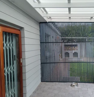 Painters with unlimited contactable references