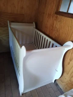 Sleigh Baby Cot