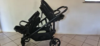 CHELINO TWIN PRAM