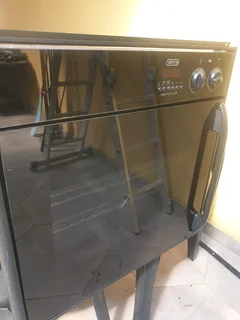 Oven - Ad posted by Derisha Gowrie