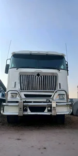 2010 - International 9800i Mid Roof 6x4 Truck now on sale - Excellent condition