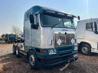 2011 - International 9800i Mid Roof 6x4 Truck now on sale  - Excellent condition