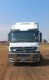 2015 - Mercedes Benz Actros 2644 6x4 Truck on sale - Excellent condition  | 798000km |