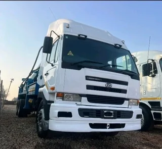 2005 - Nissan UD 440 Drill Rig Complete Borehole Drilling Rig  + Compressor | Low mileage