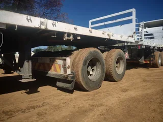 2000 - Hendred 6/12 Superlink Flat Deck Trailer now on sale - Excellent condition