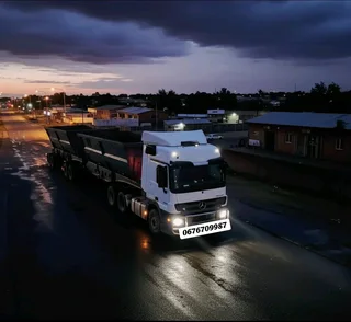 2015 - SCANIA R500 v8 Double Axle Truck on sale  - Excellent condition - Truck now fully parked