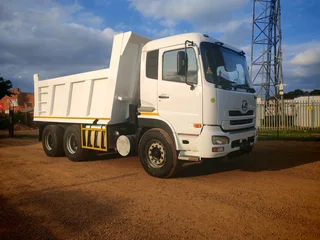 2014 Nissan UD 10 Cube Tipper – Strong, Reliable &amp; Ready for Construction/Mining Work