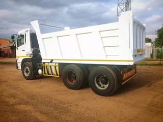 2014 Nissan UD 10 Cube Tipper – Strong, Reliable &amp; Ready for Construction/Mining Work