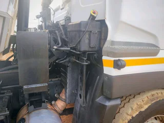 2014 Nissan UD 10 Cube Tipper – Strong, Reliable &amp; Ready for Construction/Mining Work