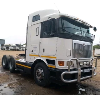 2011 - International 9800i Double Axle Truck now on sale - Excellent condition