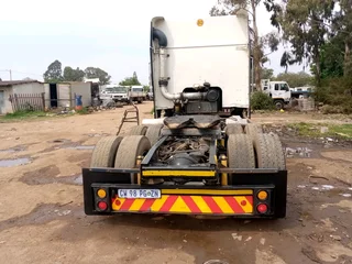 2011 - International 9800i Double Axle Truck now on sale - Excellent condition