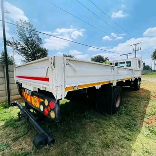 2007 - NISSAN UD 80 8To  Dropside Truck now on sale - Excellent condition