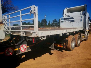 ​ 2000 Henred Flat Deck Superlink Link Trailer (6m / 12m) | R245,000 NO VAT​Price: R245k (NO VAT)