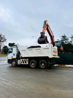 2009 - Mercedes Benz Actros 3331 10 Cube Tipper Truck now on sale - Excellent Condition