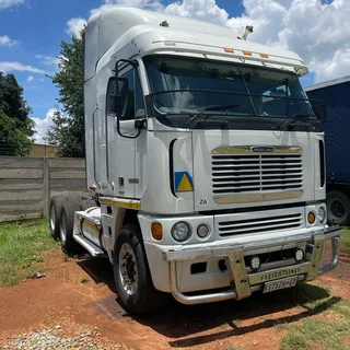 2010 - Freightliner Argosy ISX 530 Double Axle Truck now on sale - Excellent condition