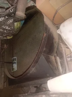 Hino ranger radiator, cylinder head  and gearbox 6speed Eaton with pto and pump 18000