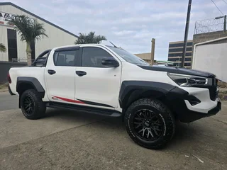 TOYOTA GD6 2.8 AUTO D/CAB  R549,999(NEG)