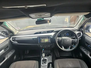 TOYOTA GD6 2.8 AUTO D/CAB  R549,999(NEG)