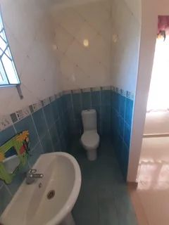 2 Bedroom freestanding house for rent in Grove End, Phoenix